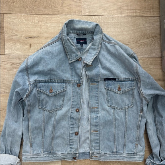 Y2K Oversized Denim Jacket Tommy Hilfiger Tommy Jeans Lightwash Denim Jacket - Picture 3 of 7